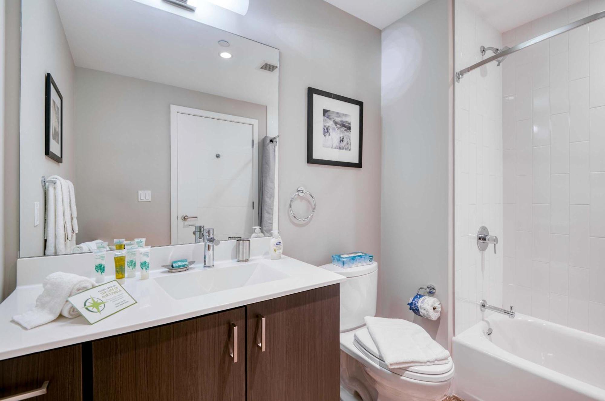 Apartment Luxury With Balcony In Seaport Boston
